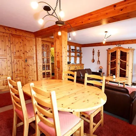 Everest N - Two For 4 Persons